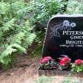 Kalts granīta piemineklis